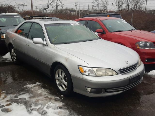 JT8BF28G210311241 - 2001 LEXUS ES 300 SILVER photo 1