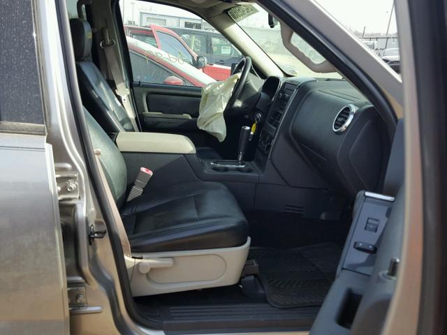 1FMEU73E58UA19511 - 2008 FORD EXPLORER X SILVER photo 5