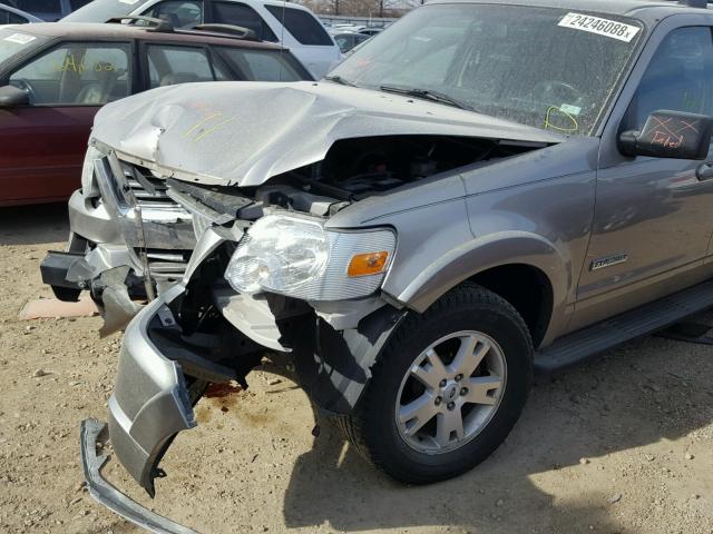 1FMEU73E58UA19511 - 2008 FORD EXPLORER X SILVER photo 9