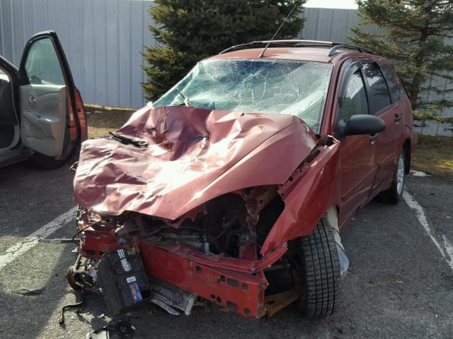 1FAFP36311W166718 - 2001 FORD FOCUS SE RED photo 2