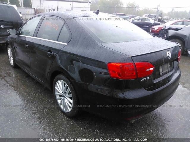 3VW3L7AJ8DM271389 - 2013 VOLKSWAGEN JETTA TDI BLACK photo 2