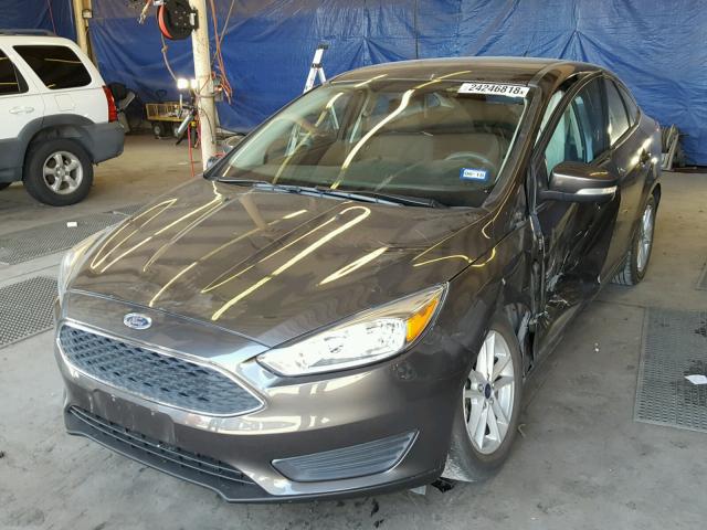 1FADP3F22FL249808 - 2015 FORD FOCUS SE GRAY photo 2