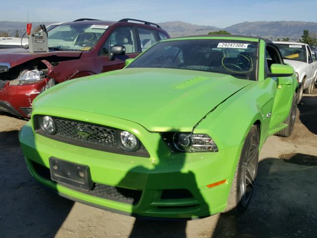 1ZVBP8FF6D5255322 - 2013 FORD MUSTANG GT GREEN photo 2