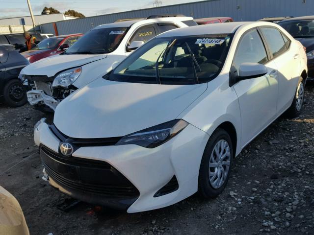 5YFBURHE0HP733975 - 2017 TOYOTA COROLLA L WHITE photo 2