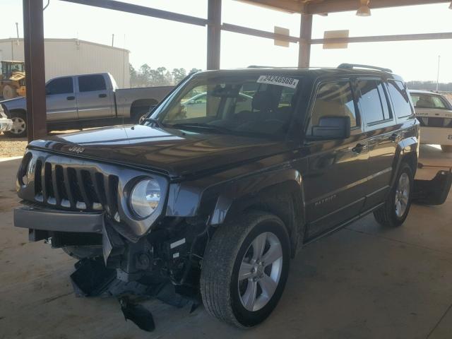 1C4NJPBB5ED819273 - 2014 JEEP PATRIOT SP GRAY photo 2