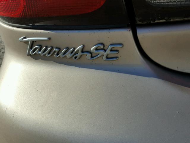 1FAFP53U0XG237192 - 1999 FORD TAURUS SE BEIGE photo 9