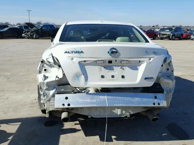 1N4AL3AP7DC189524 - 2013 NISSAN ALTIMA 2.5 WHITE photo 9