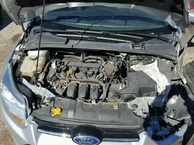 1FAHP3M21CL325115 - 2012 FORD FOCUS SEL SILVER photo 7