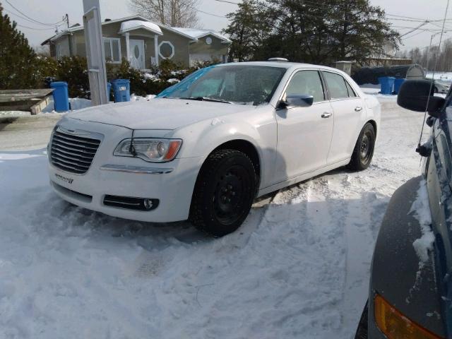 2C3CCAHG6CH225782 - 2012 CHRYSLER 300 LIMITE WHITE photo 2