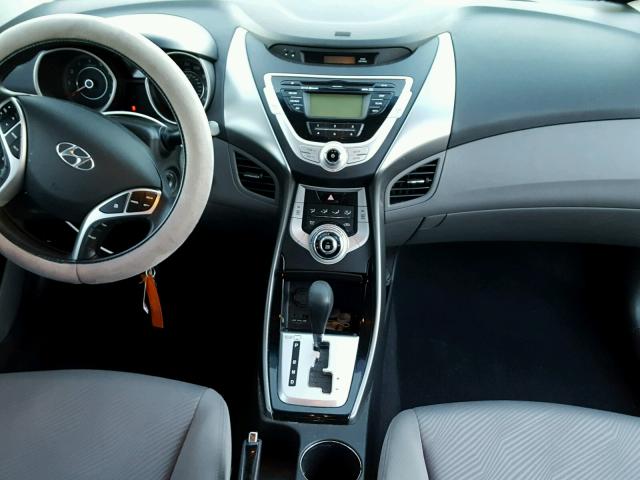 KMHDH4AE6CU320976 - 2012 HYUNDAI ELANTRA GL SILVER photo 9