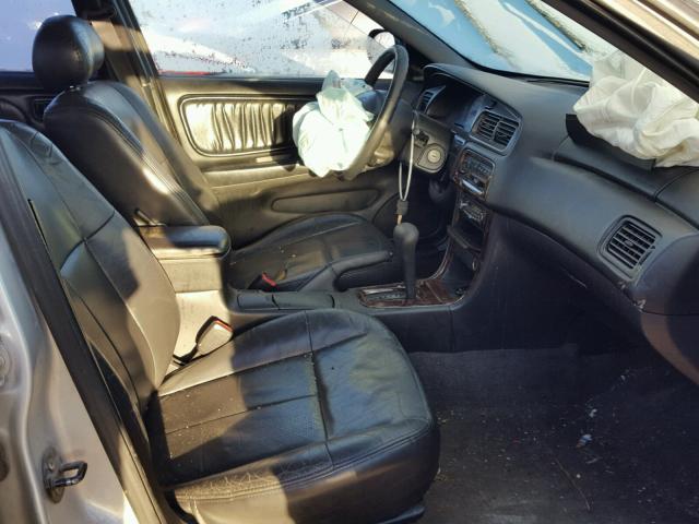 1N4DL01A7YC153443 - 2000 NISSAN ALTIMA XE SILVER photo 5