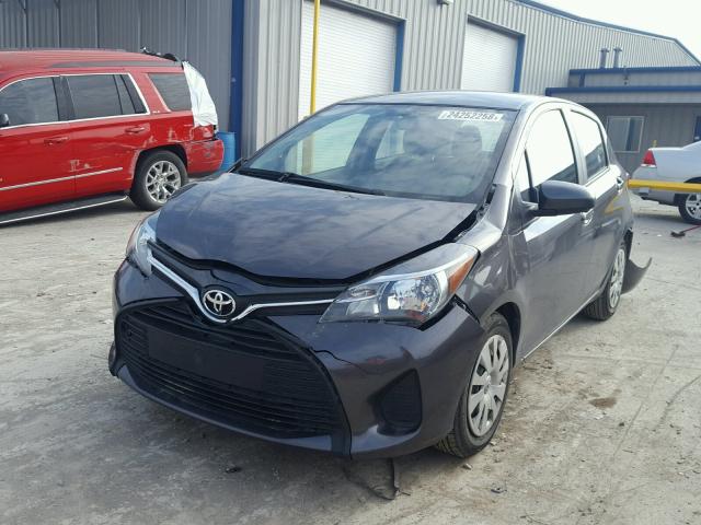 VNKKTUD3XFA045498 - 2015 TOYOTA YARIS GRAY photo 2