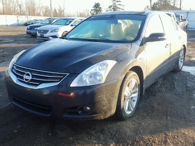 1N4BL2AP7AN415284 - 2010 NISSAN ALTIMA SR BLACK photo 2