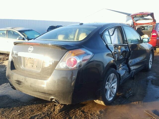 1N4BL2AP7AN415284 - 2010 NISSAN ALTIMA SR BLACK photo 4