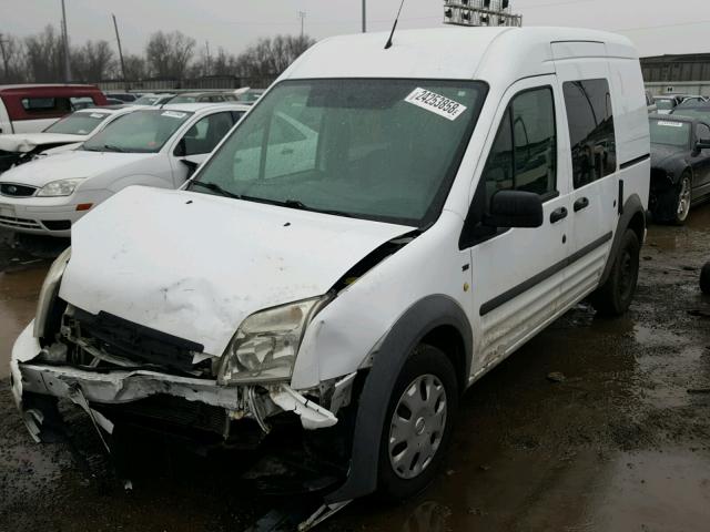 NM0KS9BN6AT019990 - 2010 FORD TRANSIT CO WHITE photo 2