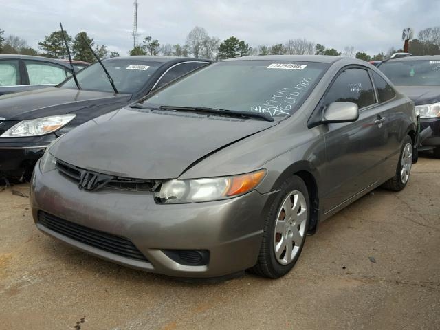 2HGFG12626H517870 - 2006 HONDA CIVIC LX BROWN photo 2