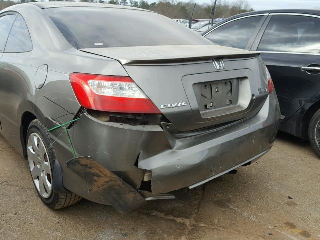 2HGFG12626H517870 - 2006 HONDA CIVIC LX BROWN photo 9