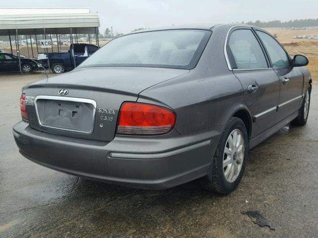 KMHWF35H22A528382 - 2002 HYUNDAI SONATA GLS GRAY photo 4