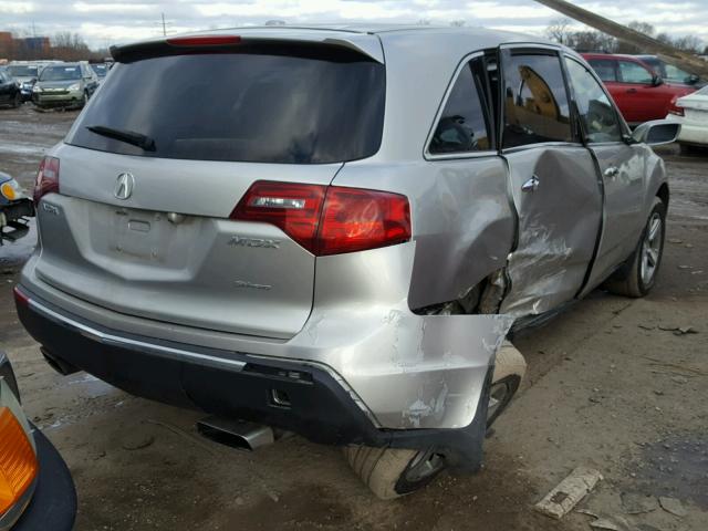 2HNYD2H25BH546925 - 2011 ACURA MDX SILVER photo 4