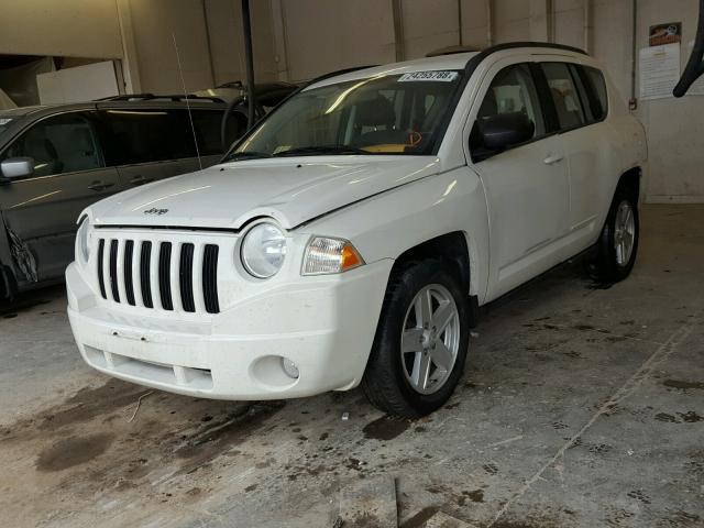 1J4NT4FB3AD612288 - 2010 JEEP COMPASS SP WHITE photo 2