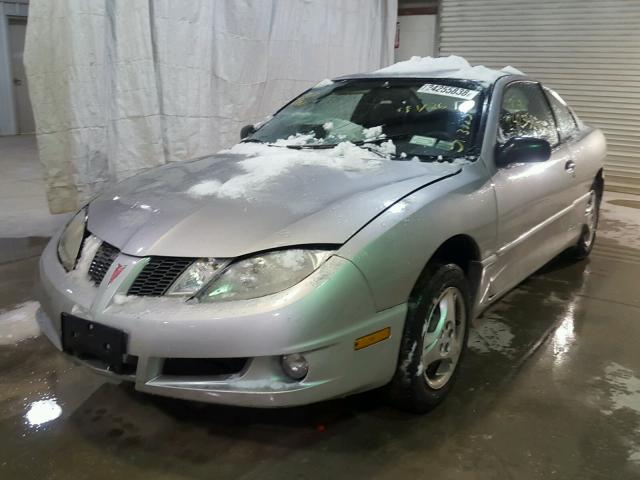 3G2JB12F15S210567 - 2005 PONTIAC SUNFIRE GRAY photo 2