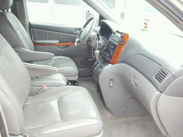 5TDZK22C38S219709 - 2008 TOYOTA SIENNA XLE BEIGE photo 5