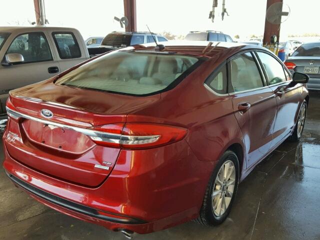 3FA6P0HD5HR273739 - 2017 FORD FUSION SE RED photo 4