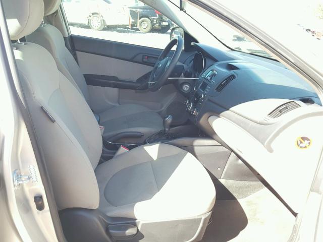 KNAFU4A29C5607220 - 2012 KIA FORTE EX SILVER photo 5