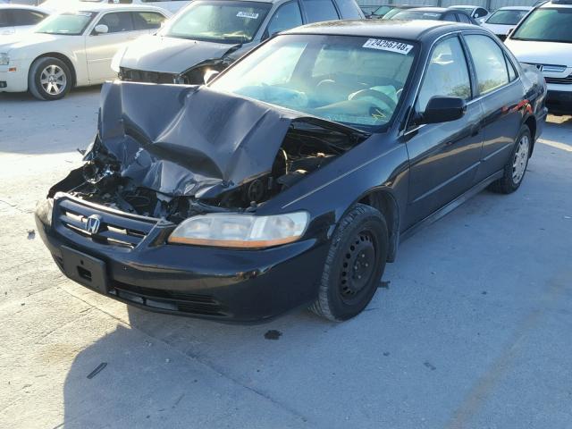 1HGCG56421A037791 - 2001 HONDA ACCORD LX BLACK photo 2