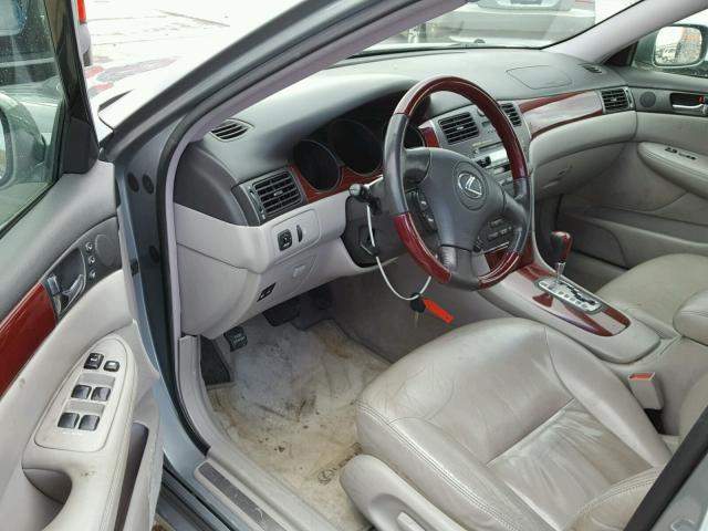 JTHBF30G430099740 - 2003 LEXUS ES 300 SILVER photo 9