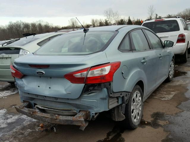 1FAHP3F2XCL369496 - 2012 FORD FOCUS SE BLUE photo 4