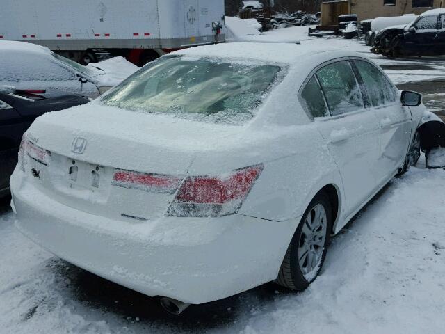 1HGCP2F67BA072151 - 2011 HONDA ACCORD SE WHITE photo 4