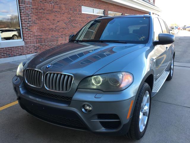 5UXZW0C51BL369124 - 2011 BMW X5 XDRIVE3 GRAY photo 1