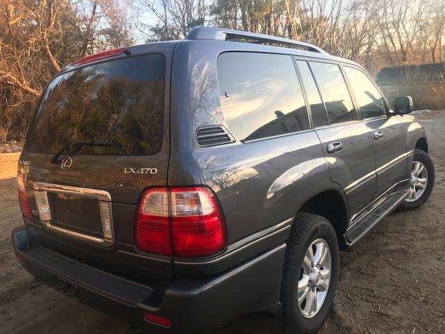 JTJHT00W153551457 - 2005 LEXUS LX 470 GRAY photo 3