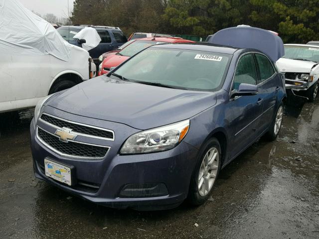 1G11C5SA1DF319577 - 2013 CHEVROLET MALIBU 1LT GRAY photo 2