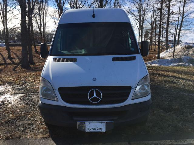 WD3PE8CC3B5506507 - 2011 MERCEDES-BENZ SPRINTER 2 WHITE photo 5