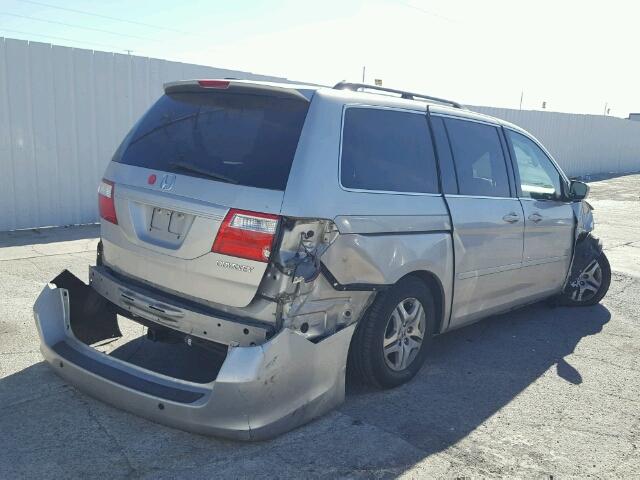 5FNRL38705B008920 - 2005 HONDA ODYSSEY EX SILVER photo 4