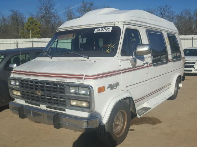 1GBEG25K6PF312455 - 1993 CHEVROLET G20 WHITE photo 2