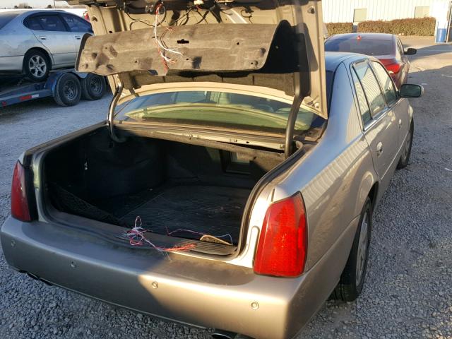 1G6KF57933U268288 - 2003 CADILLAC DEVILLE DT TAN photo 4