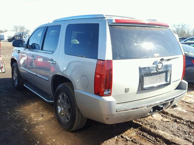 1GYFK63808R150670 - 2008 CADILLAC ESCALADE L CREAM photo 3