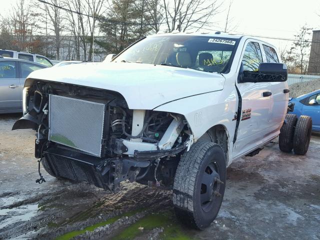 3C7WRTCL2EG262177 - 2014 RAM 3500 WHITE photo 2