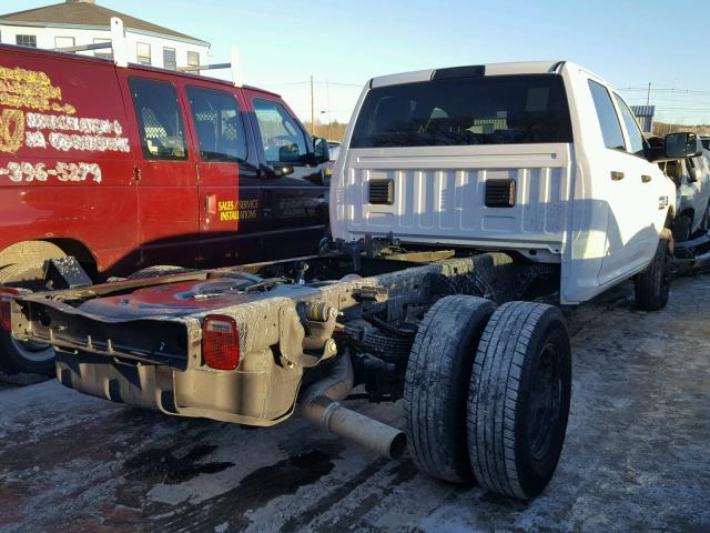 3C7WRTCL2EG262177 - 2014 RAM 3500 WHITE photo 4