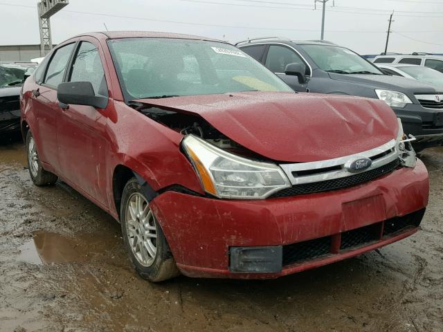 1FAHP35NX9W156955 - 2009 FORD FOCUS SE RED photo 1