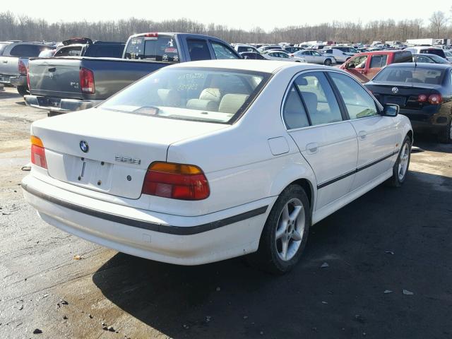 WBADD5322WBV54456 - 1998 BMW 528 I WHITE photo 4