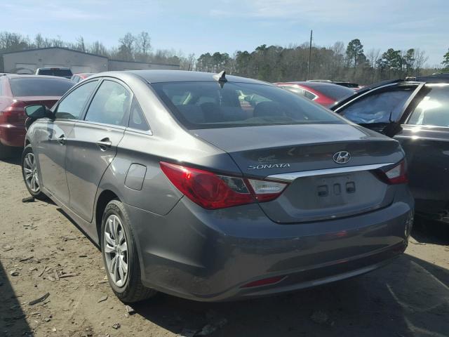 5NPEB4AC6BH112775 - 2011 HYUNDAI SONATA GLS GRAY photo 3