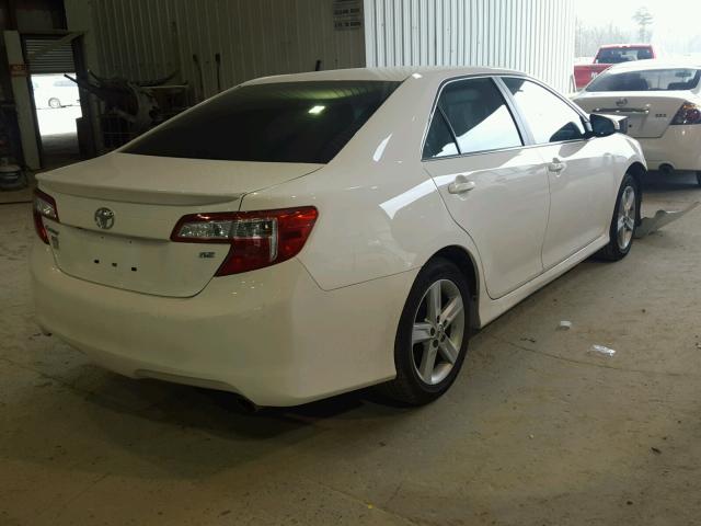 4T1BF1FK5EU379286 - 2014 TOYOTA CAMRY L WHITE photo 4