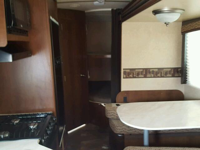 1UJBJ0BP3E14C0316 - 2014 TRAIL KING JAYCO WHITE photo 8