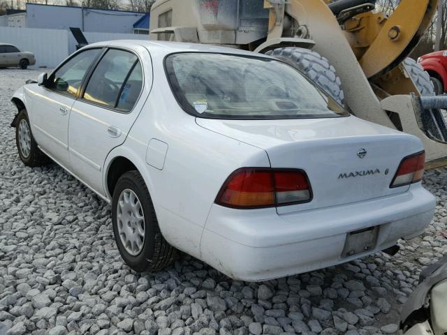 JN1CA21D8WT523011 - 1998 NISSAN MAXIMA GLE WHITE photo 3