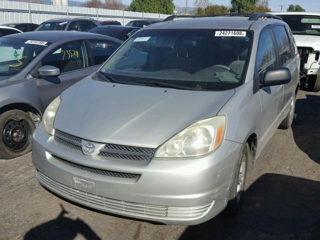 5TDZA23C14S032187 - 2004 TOYOTA SIENNA CE SILVER photo 2