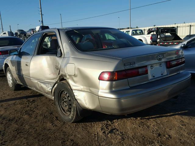 JT2BG22K3W0204078 - 1998 TOYOTA CAMRY CE BEIGE photo 3